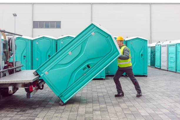 Best Portable restroom trailer rental  in Lakewood, OH